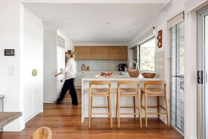 Fridge, microwave, oven, stovetop - 'The Anchorage' – Exclusive Beachfront Retreat (Wrights Beach)