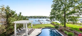 Oasis by the Bay - Waterfront Heated Pool Hot Tub!