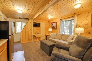 TV, fireplace, books - Hike, Ski & Sip: Arnold Cabin 4 Mi to State Park! (Arnold)