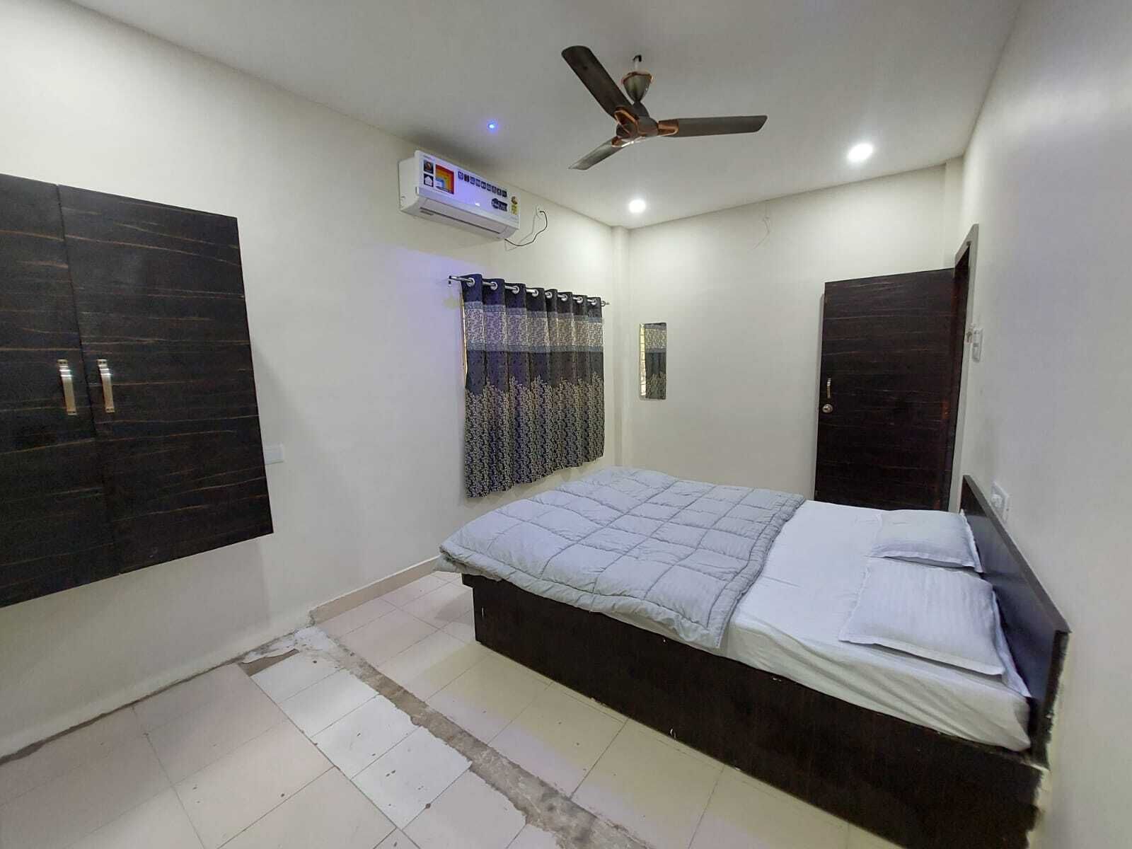 5 bedrooms, iron/ironing board, WiFi