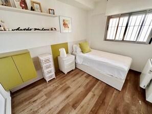 3 bedrooms, WiFi, bed sheets