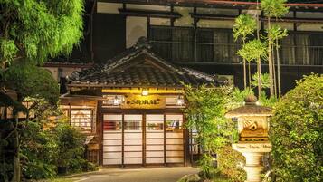 住宿正面