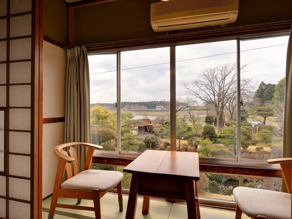 Free WiFi, bed sheets - Yusenso (Mito)