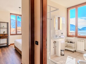 2 bedrooms, Internet