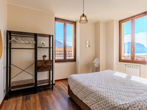 2 bedrooms, Internet