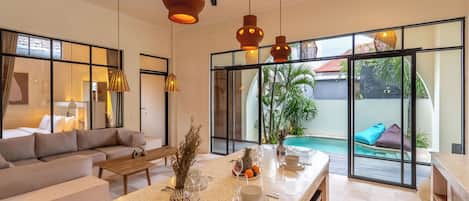 Villa | Dining room