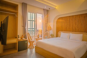 Panoramic-Doppelzimmer zur Einzelnutzung, Strandblick | Schreibtisch, laptopgeeigneter Arbeitsplatz, kostenloses WLAN