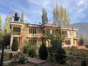 Fachada del alojamiento