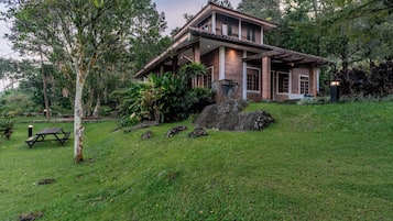 Standard Villa, Garden View | Free WiFi