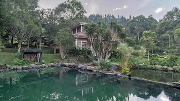 Udendørs pool