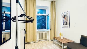 Basic Room | Iron/ironing board, free WiFi