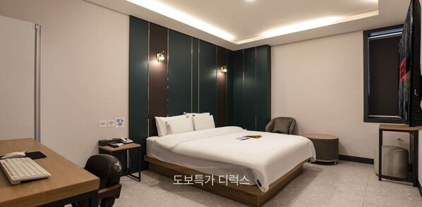 Deluxe Room | Desk, laptop workspace, free WiFi - T7 HOTEL UNMANNED TEL EVERLAND BRANCH (Yongin)