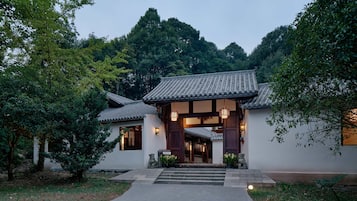 Ngoại thất