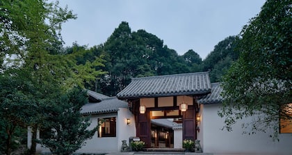 Jishang Qingcheng Mountain Villa
