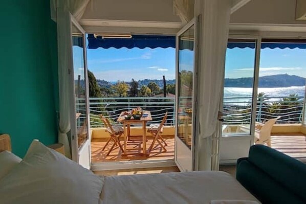 Bügeleisen/Bügelbrett, WLAN, Bettwäsche