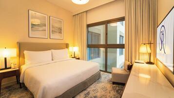 3 dormitoris, planxa i posts de planxar, wifi i roba de llit