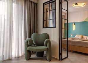 Apartamento clásico | Zona de estar | Smart TV de 32 pulgadas con canales por cable, Netflix