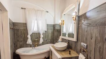 Shower, towels