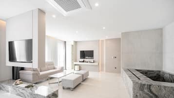 Junior Suite Room | Individually decorated, individually furnished, free WiFi, bed sheets