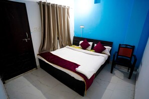 Deluxe Double Room, City View | Desk, free WiFi - Hotel Meraki Inn (Lucknow)