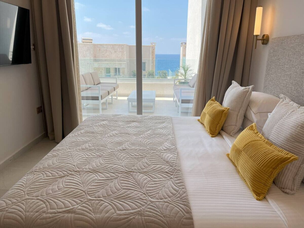 4 habitaciones, escritorio, tabla de planchar con plancha y wifi gratis 