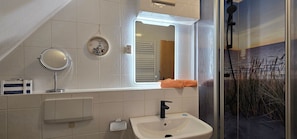 Hair dryer