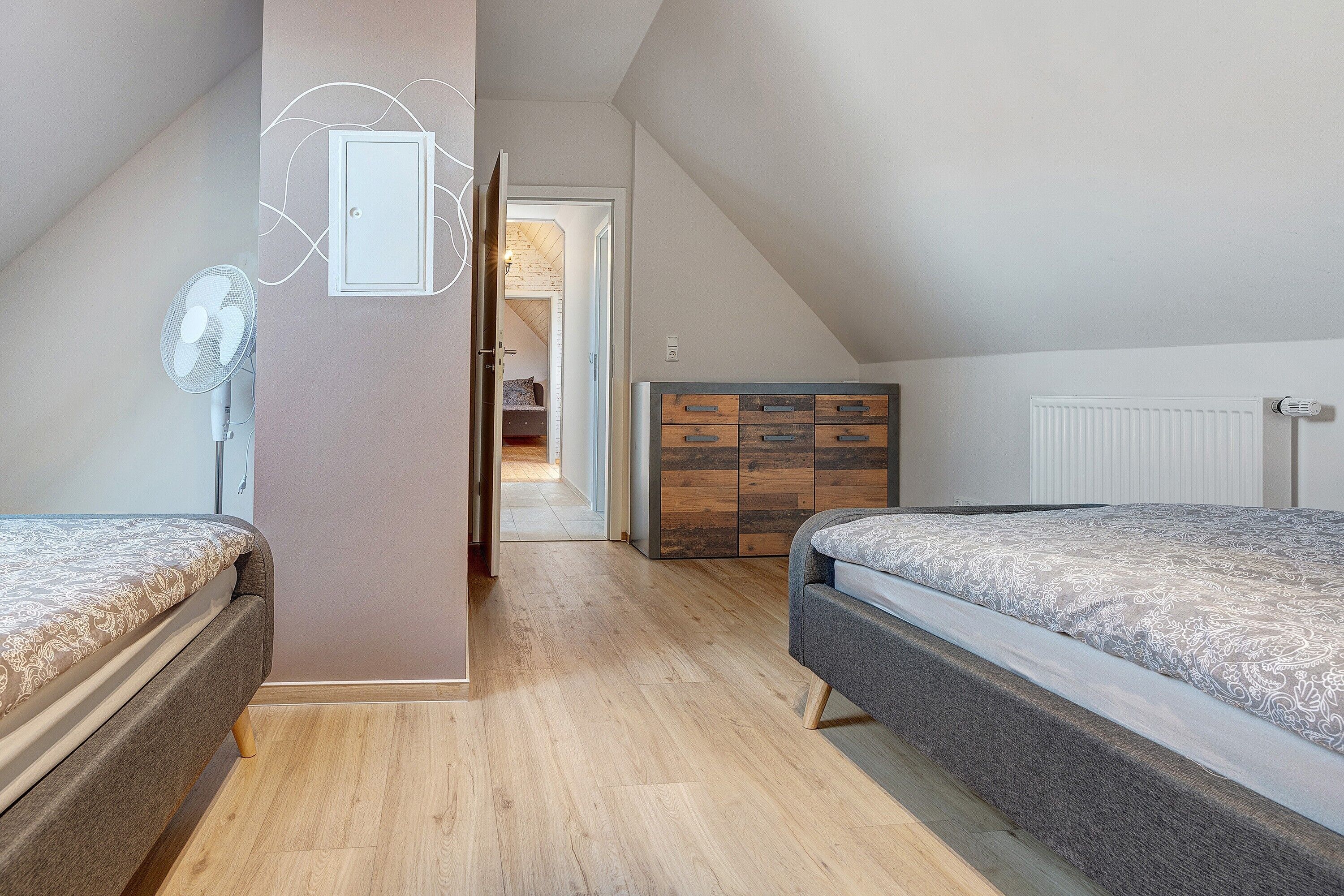 4 chambres, accès au Wi-Fi (inclus), literie fournie