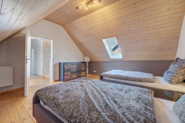 4 dormitorios, wifi gratis, ropa de cama