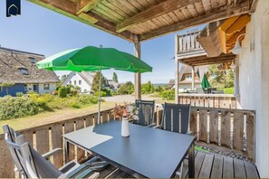 Outdoor dining - Wassermann vacation apartment - Relax and feel good in the vacation apartment (Loddin)