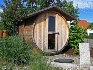 Exterior - Apartment 'Sonntag' with Mountain View, Balcony and Wi-Fi (Frickingen)