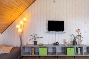 2 bedrooms, free WiFi, bed sheets - Apartment 'Unterm Dreifaltigkeitsberg' with Balcony and Wi-Fi (Balgheim)