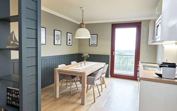 Imagen sin descripción, 1 de 10, botón