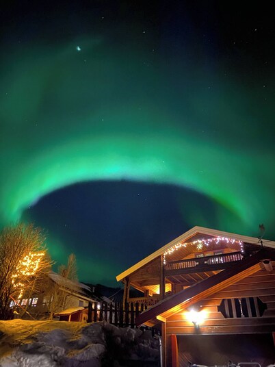 Loghouse Apartment in Arctic Wonderland!