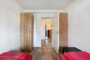 2 bedrooms, free WiFi, bed sheets