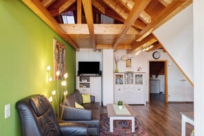 TV, DVD player, stereo