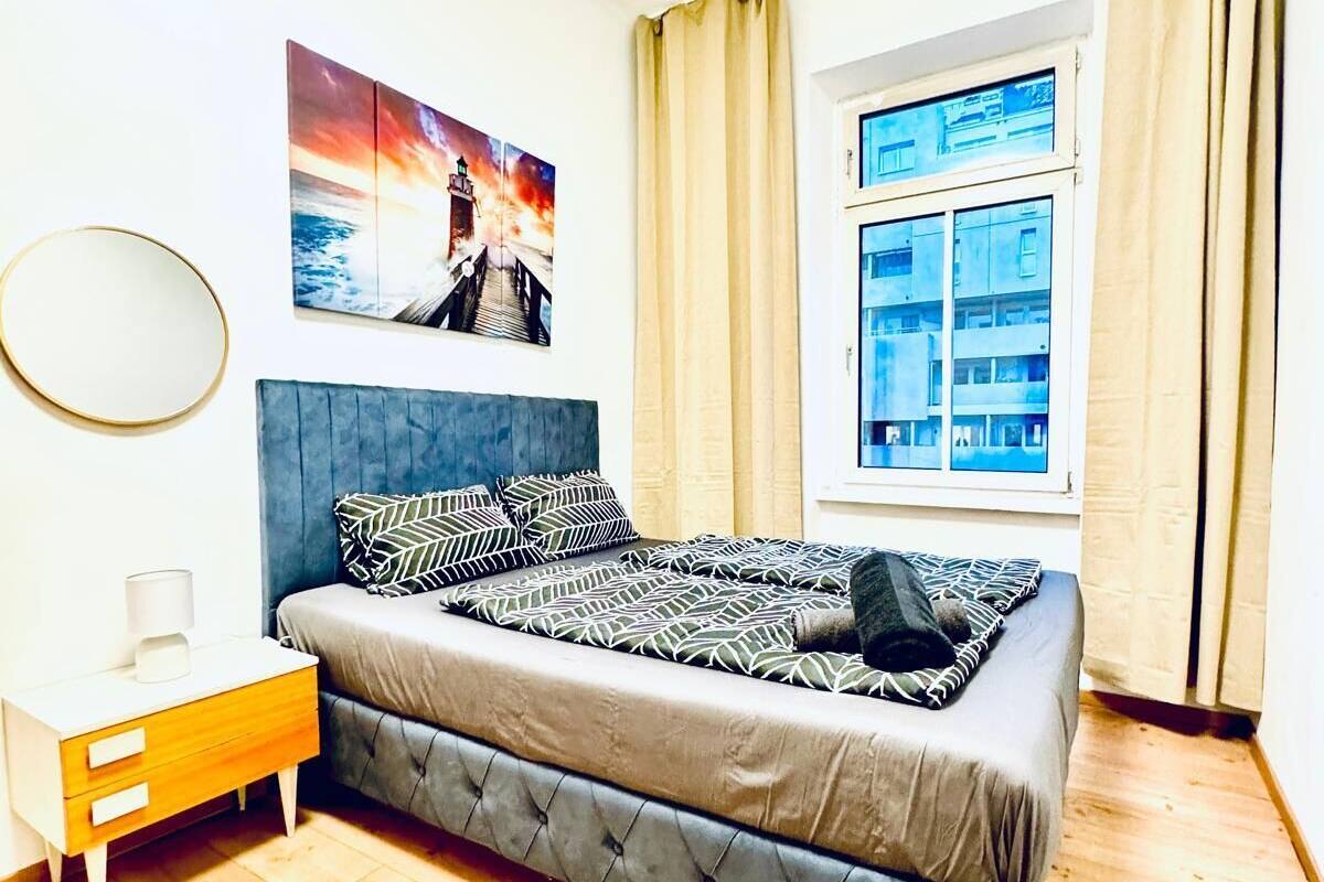 Basic Room | Iron/ironing board, free WiFi