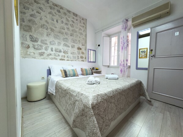 1 chambre, Wi-Fi, draps fournis
