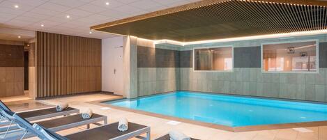 Piscine couverte