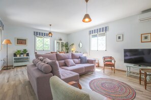 Smart-tv en een open haard