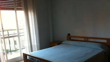 Basic-Zimmer | Schreibtisch, kostenloses WLAN