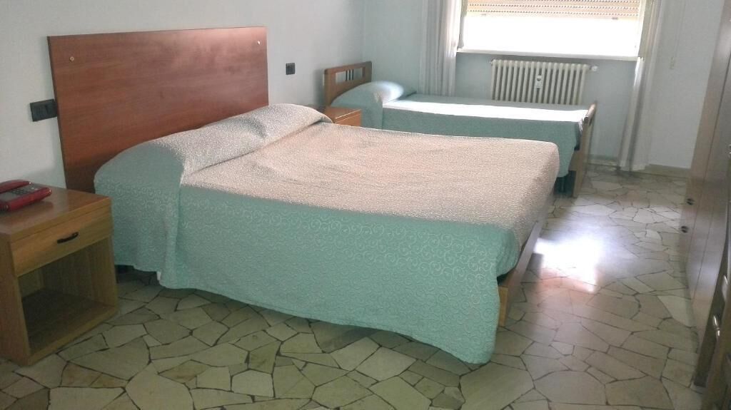 Escritorio y wifi gratis