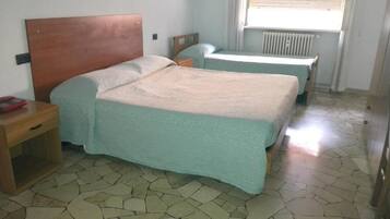 Escritorio y wifi gratis