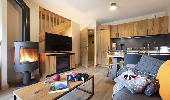 TV connectée, cheminée