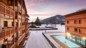 Indoor pool - Apartment in Samoëns with Pool & Spa (Samoëns)