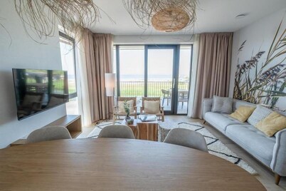 Unique & luxury accommodation in Friesland overlooking the IJsselmeer.