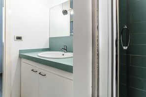 Appartamento familiare, vista città | Bagno