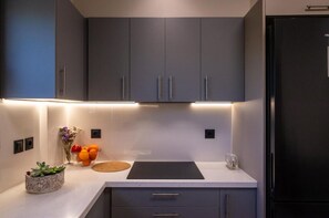 Microwave, dishwasher