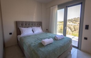 3 bedrooms, iron/ironing board, WiFi, bed sheets - 3-bedroom villa in lovely Lefkada with AC, fitness room, WiFi (Lefkada)