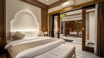 Luxury Villa, Patio, Pool View | 4 bedrooms, iron/ironing board, free WiFi