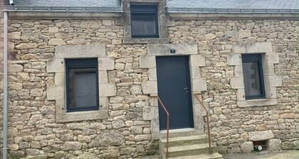 Renovated Breton house in the heart of Bignan - Comfort & Charm